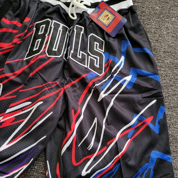 Just Don Chicago Bulls TB HC Basketball Shorts 🏀 - Picture 3 of 6